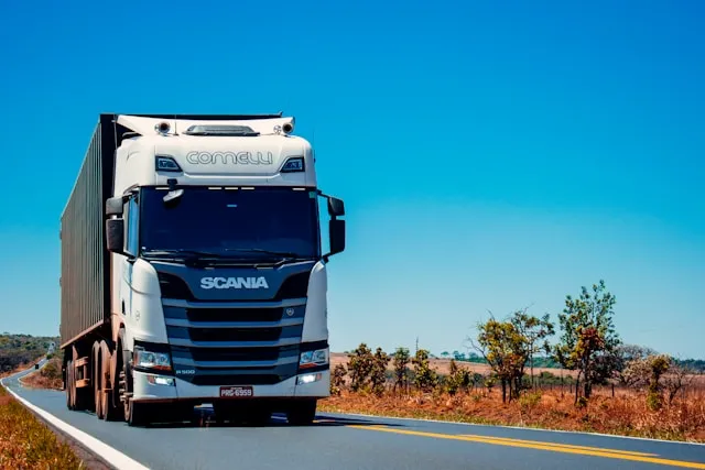Camión de transporte comercial